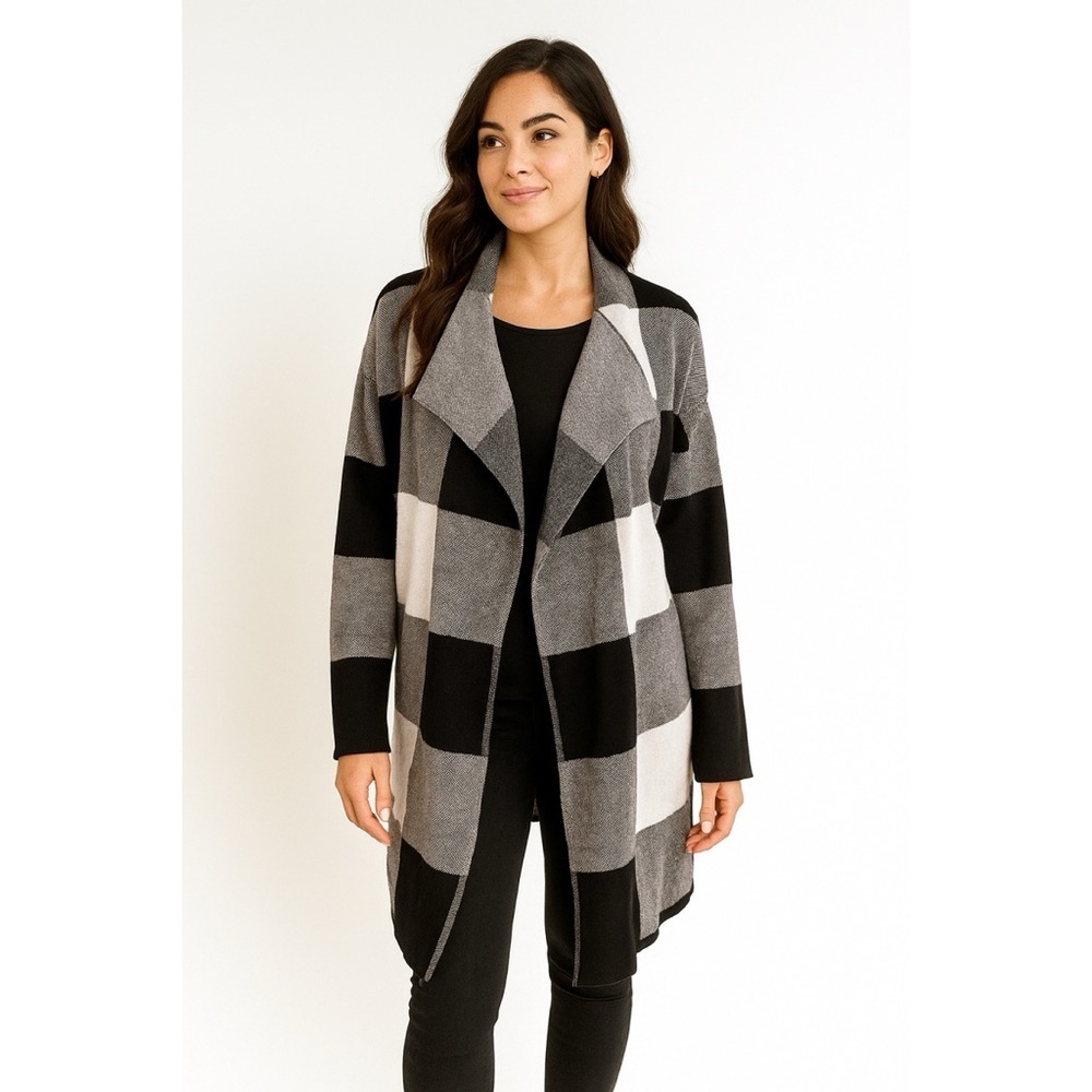 EUC Bershka  Zara Buffalo Plaid Turn Down Shawl Shacket Lightweight Open Jackwt 